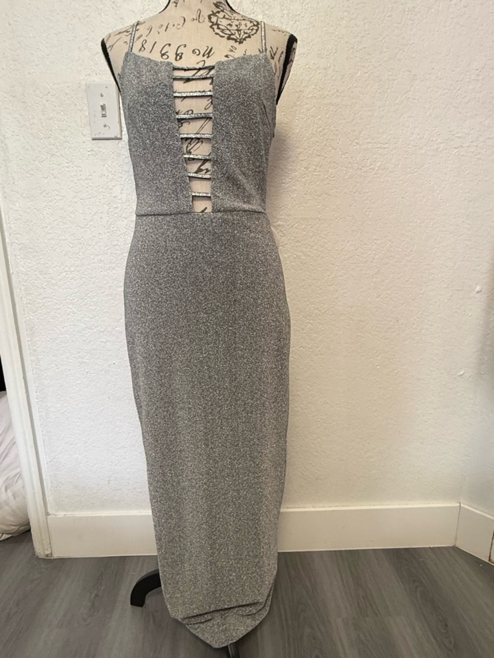 Fashion Nova "The Patricia" Silver Glitter Maxi Dress - NWT - Size M - Picture 2 of 13